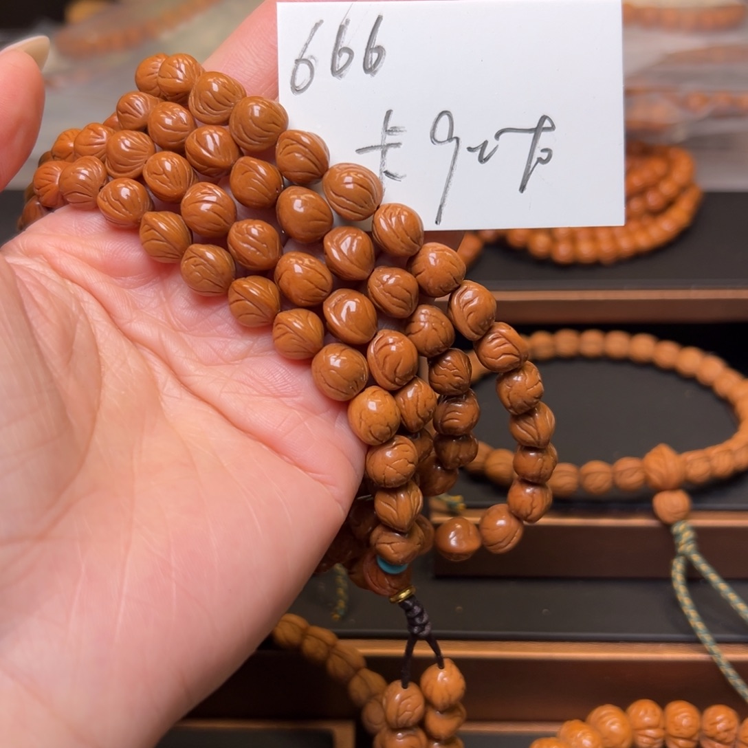 吊坠桃核秦岭野生龙纹桃核