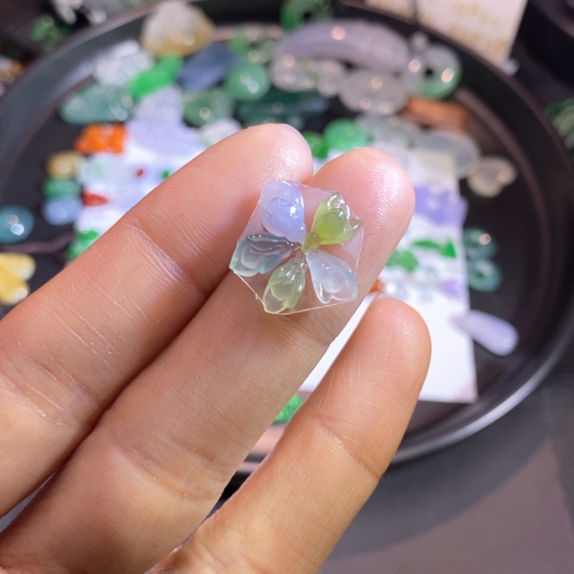 【闪购商品】翡翠挂件未镶嵌兰花