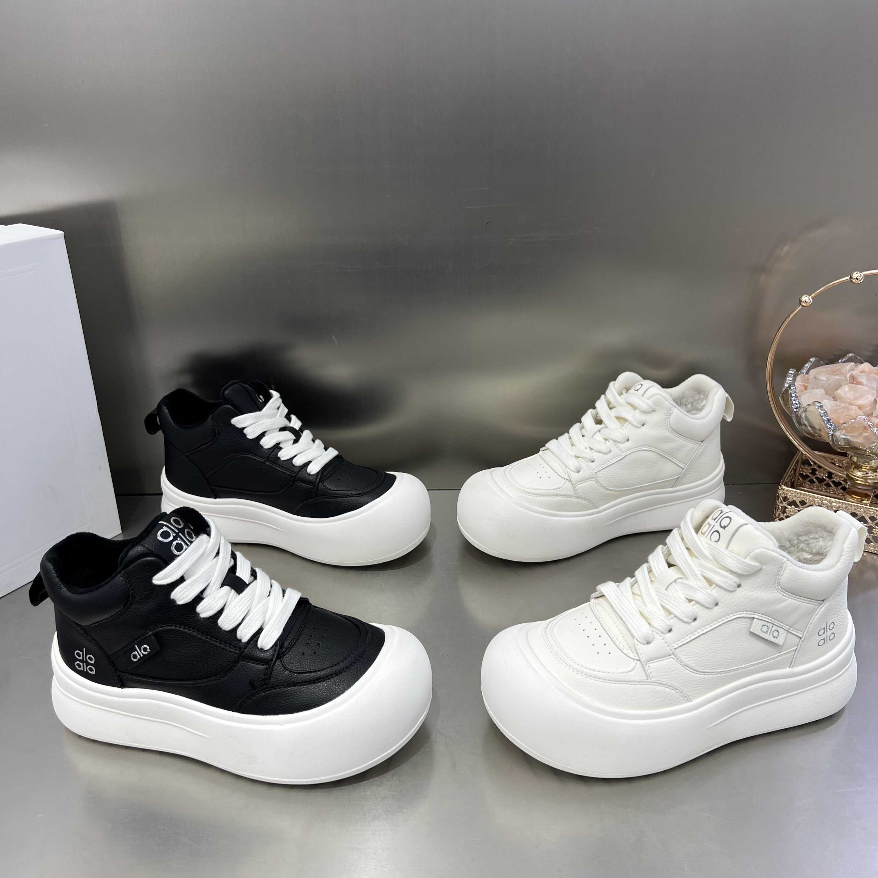 丑萌厚底加绒高帮鞋大头小白鞋女2025新款冬季保暖棉鞋休闲运动鞋