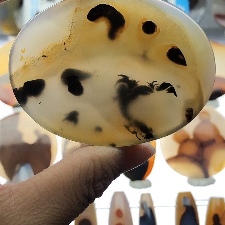 玛瑙/玉髓未镶嵌珠宝半成品155