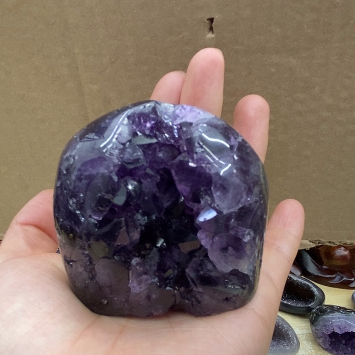 紫晶大型摆件（非配饰）未镶嵌