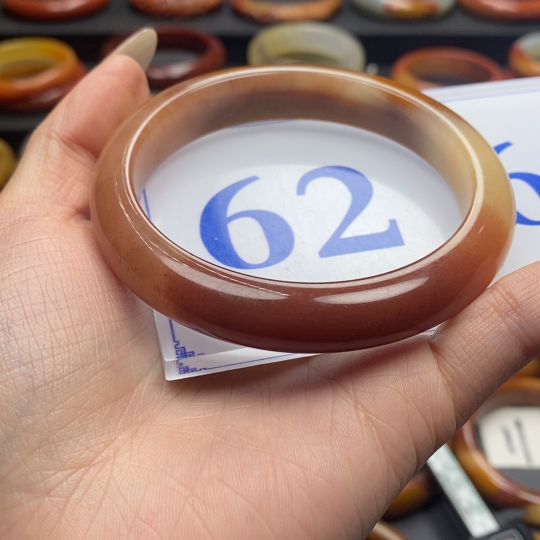 石英质玉（黄龙玉）手镯未镶嵌