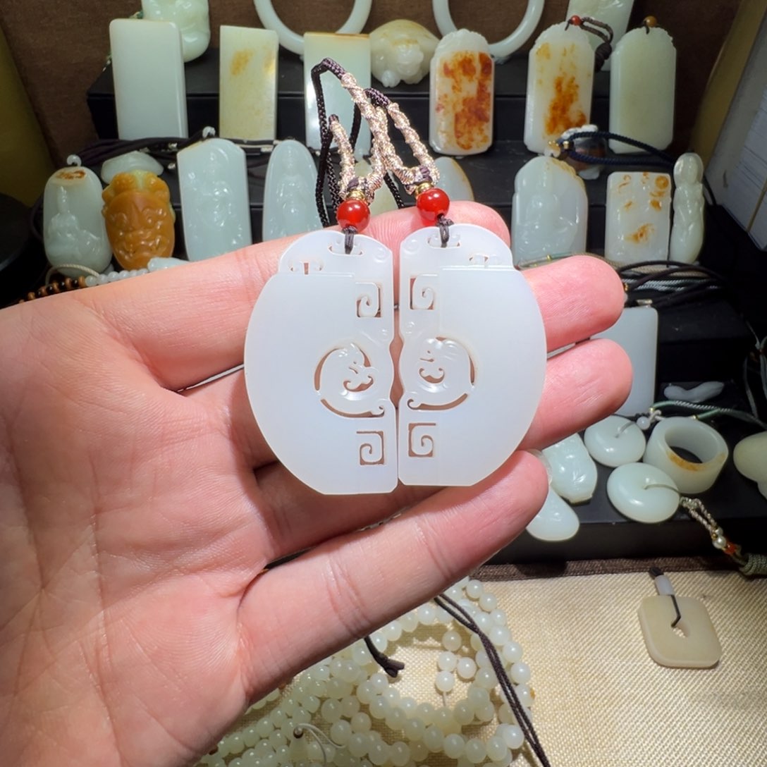 和田玉吊坠(不含链)未镶嵌巨***餐