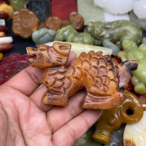 蛇纹石玉颈饰未镶嵌101