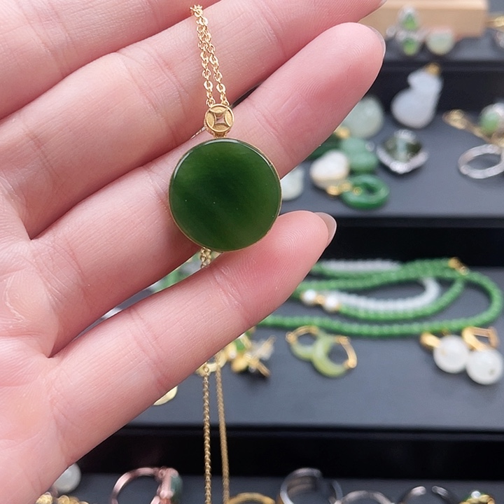 颈饰未镶嵌和田玉