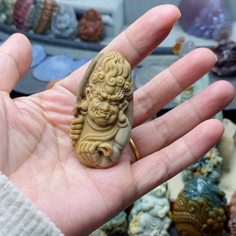 【闪购商品】定制石英质玉吊坠未镶嵌