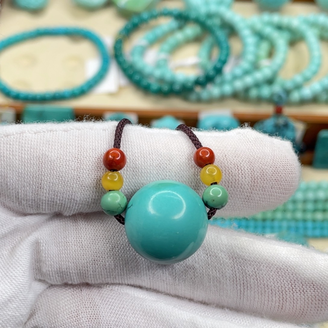 绿松石未镶嵌挂件