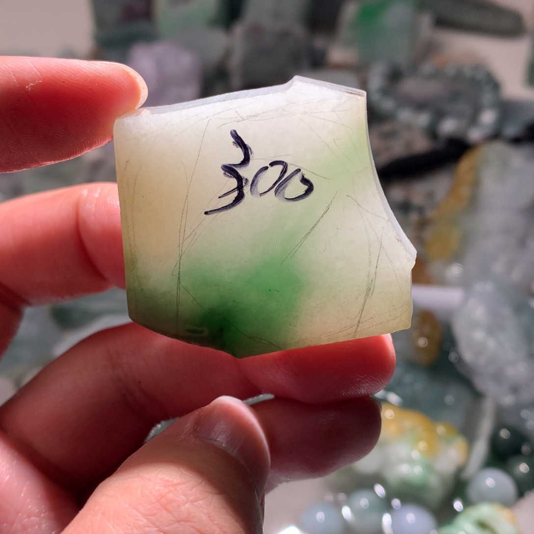 翡翠裸石翡翠原石片料