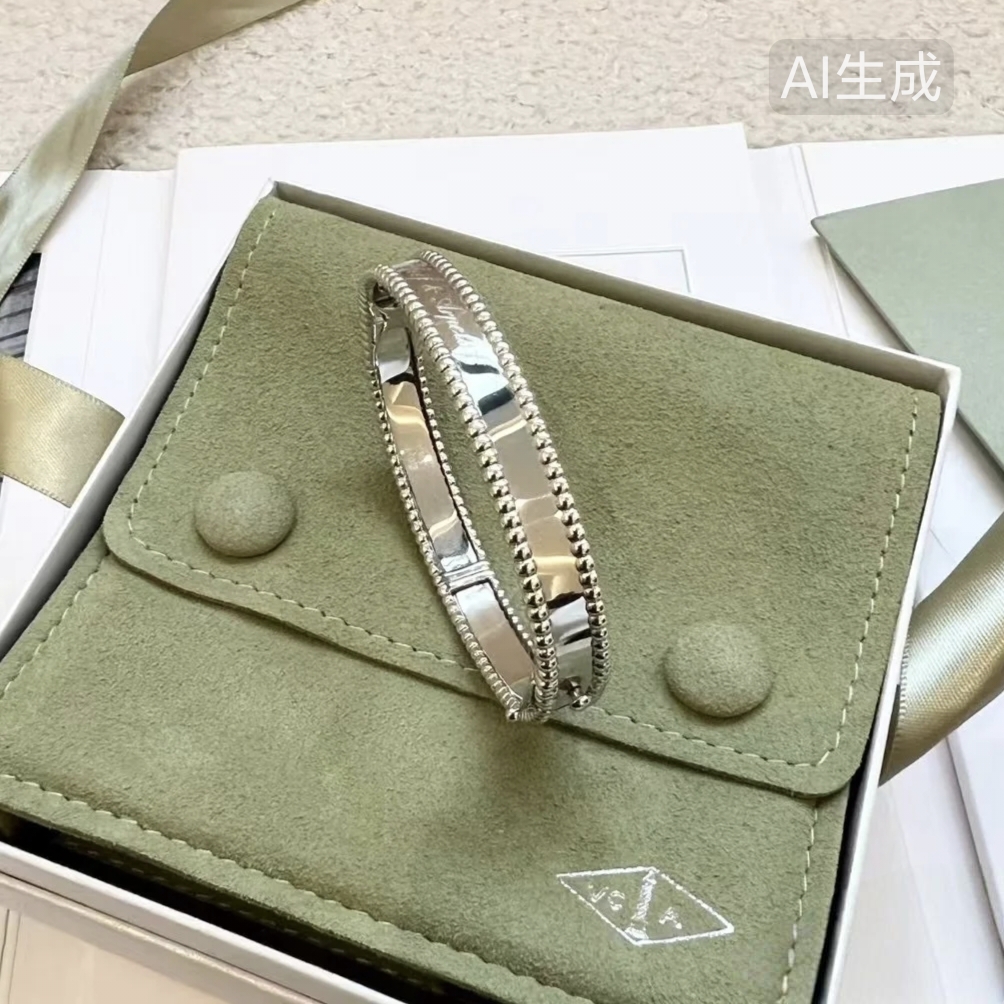 99新 梵克雅宝 蔚蓝中古/ 白金 签名万花筒手镯 XS码 