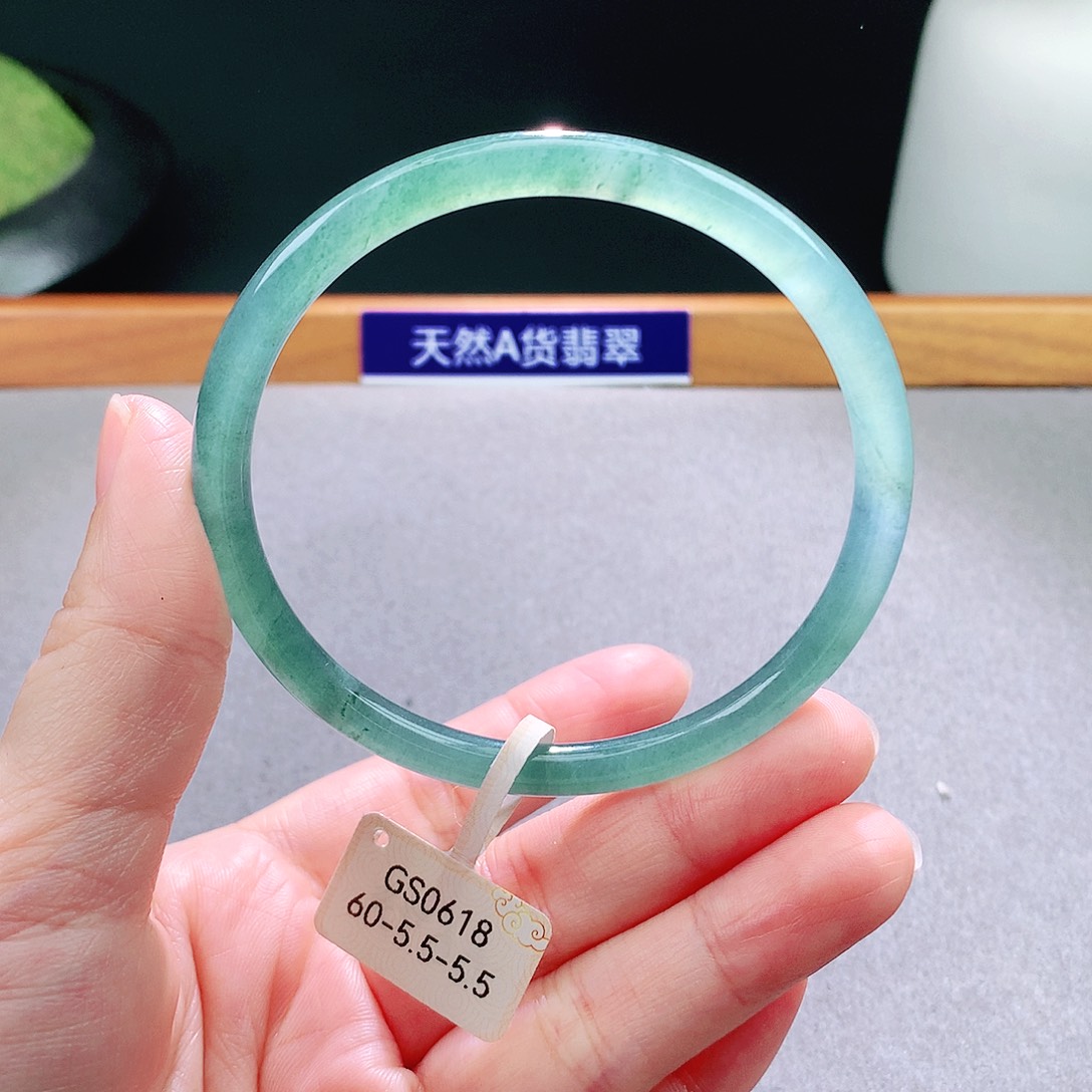 未镶嵌手镯翡翠天然翡翠手镯a货