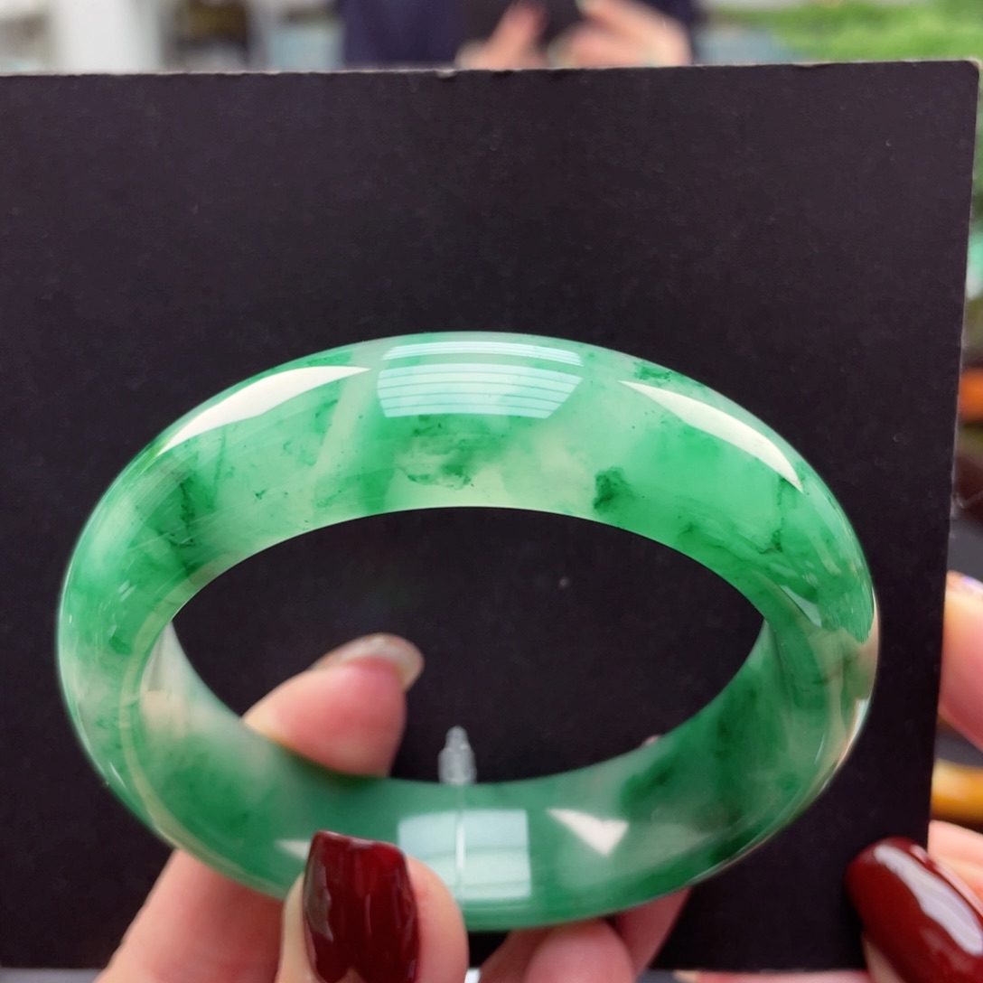 石英质玉手镯未镶嵌姗*