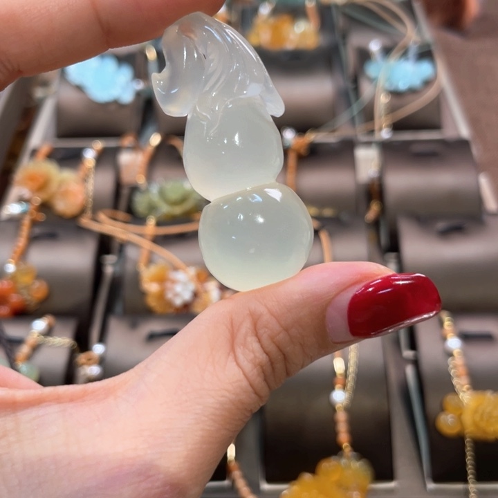 蛇纹石玉未镶嵌吊坠(赠链)