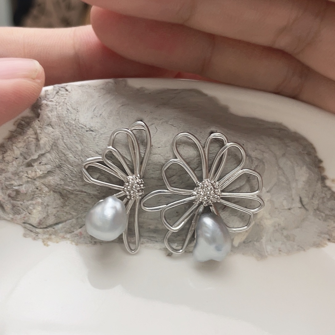 耳饰银S925镶嵌海水珍珠