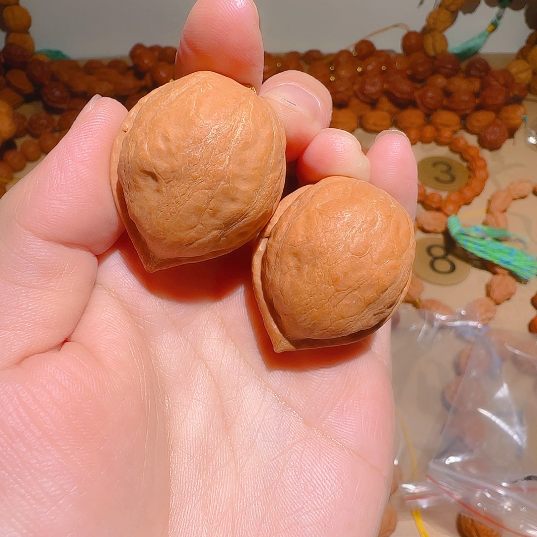 J****?文玩核桃吊坠舍利手捻