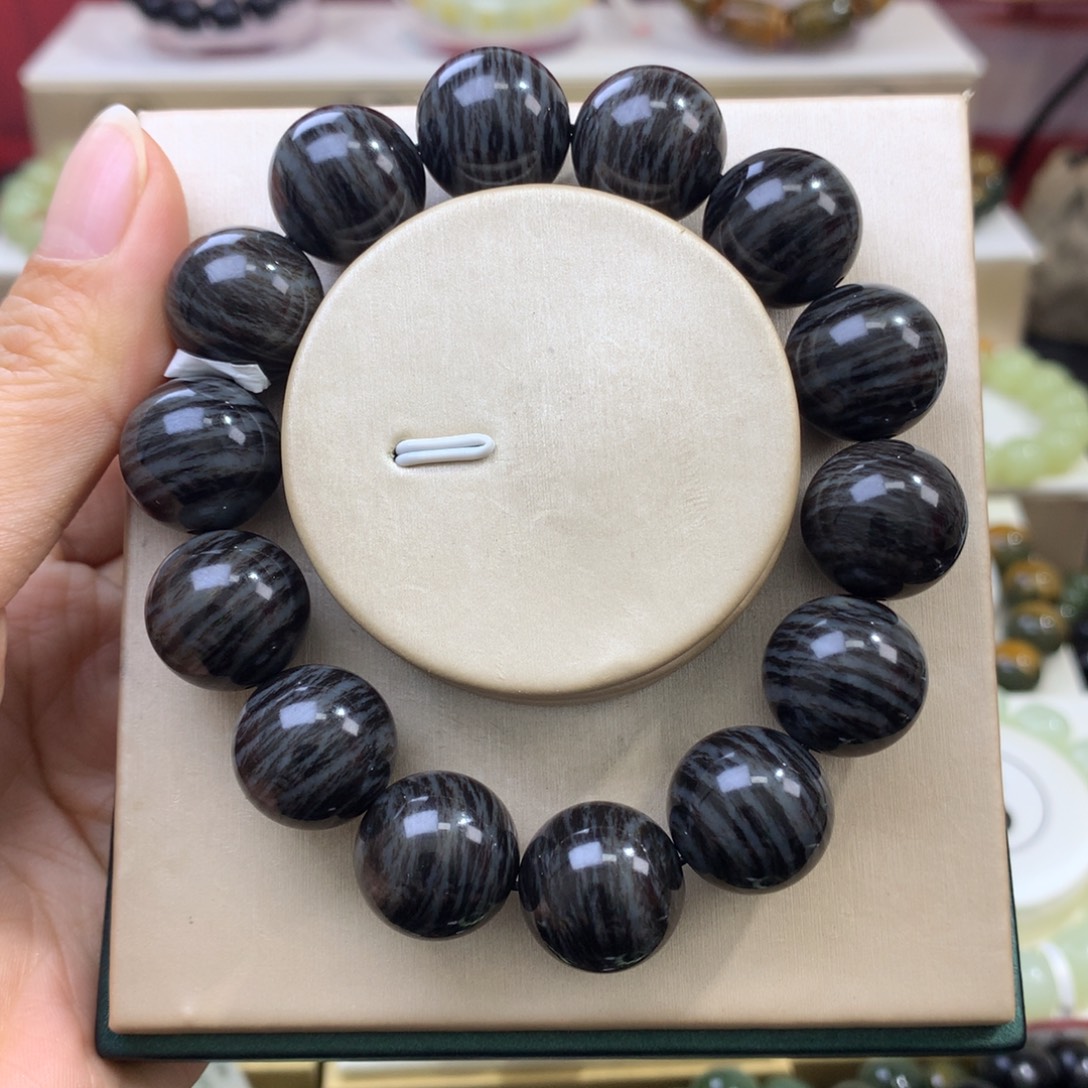 重***启和田玉未镶嵌手链