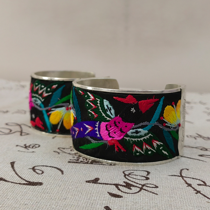 时尚百搭民族风刺绣手腕21