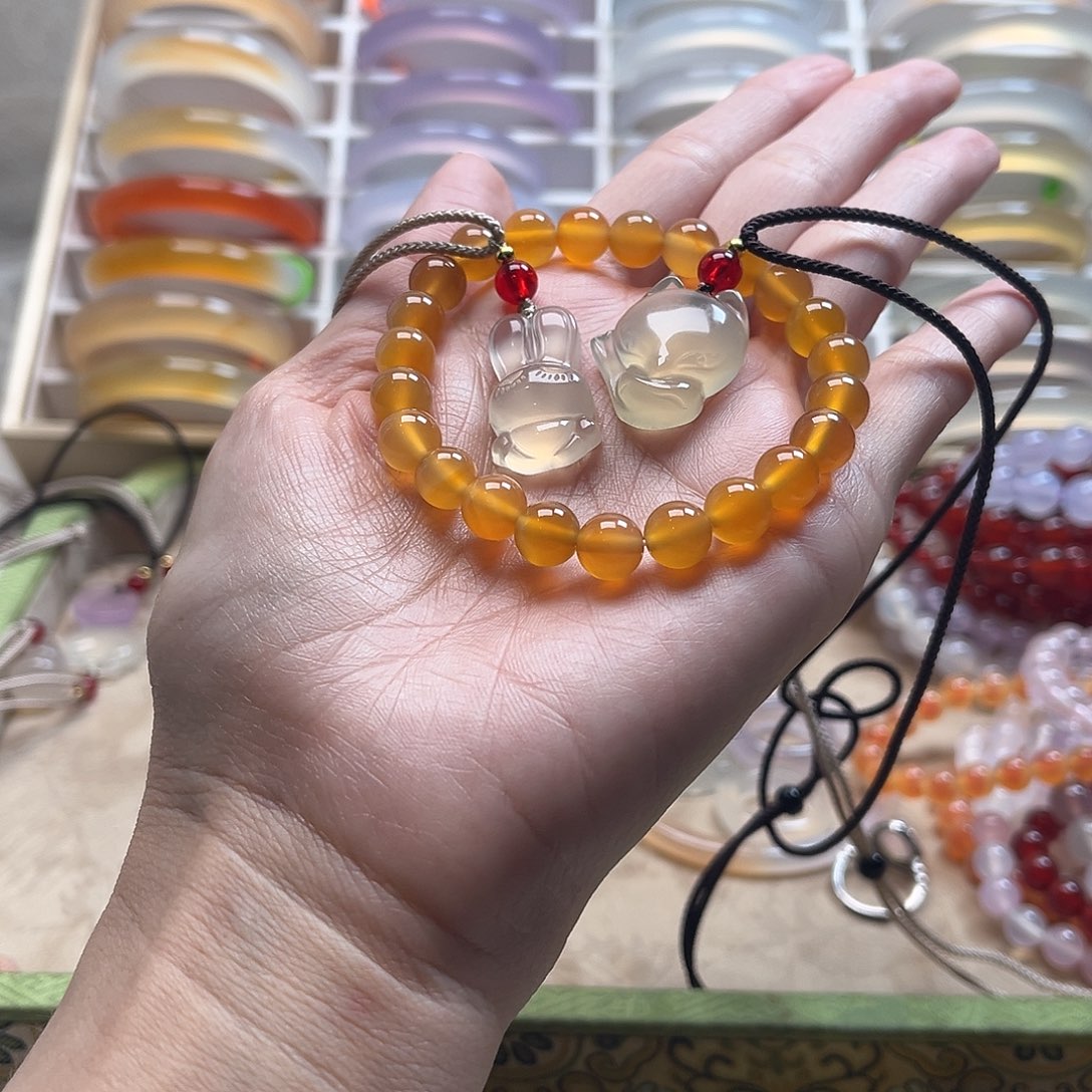 落***下玛瑙/玉髓未镶嵌手镯