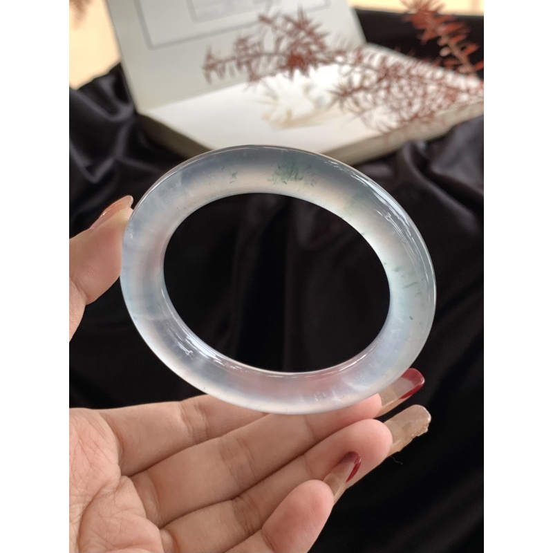 天然缅甸A货翡翠手镯玻璃种圆条手镯