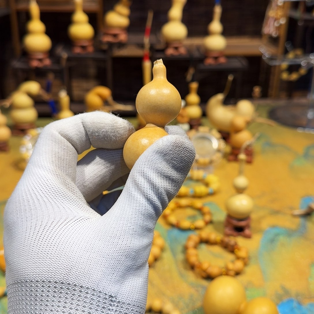 .***师葫芦手把八宝葫芦一把