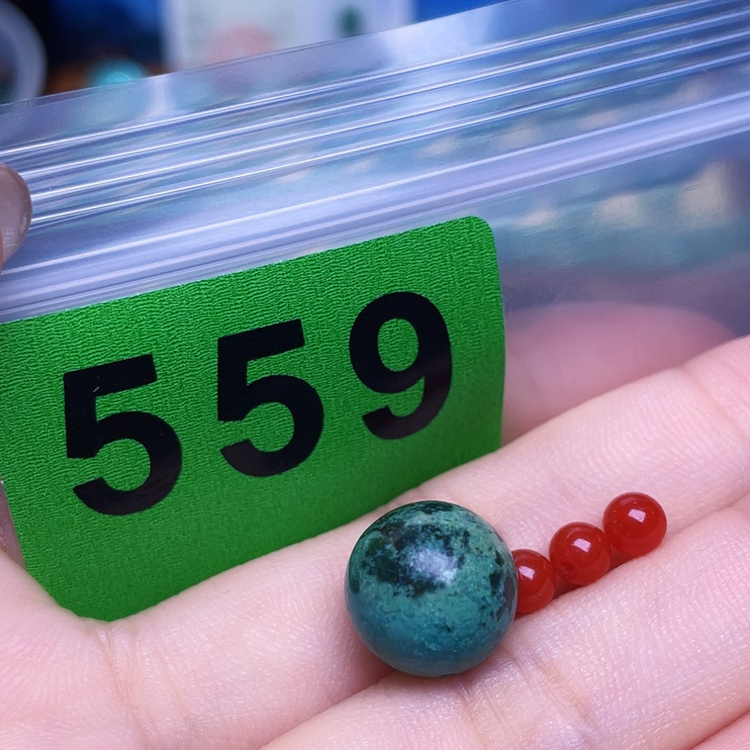 南红玛瑙未镶嵌珠宝奇石