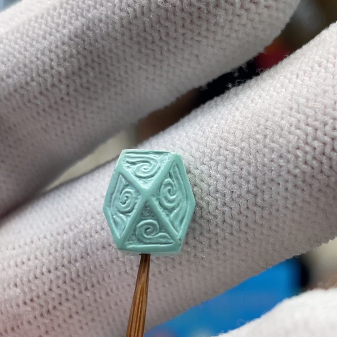 绿松石未镶嵌挂件