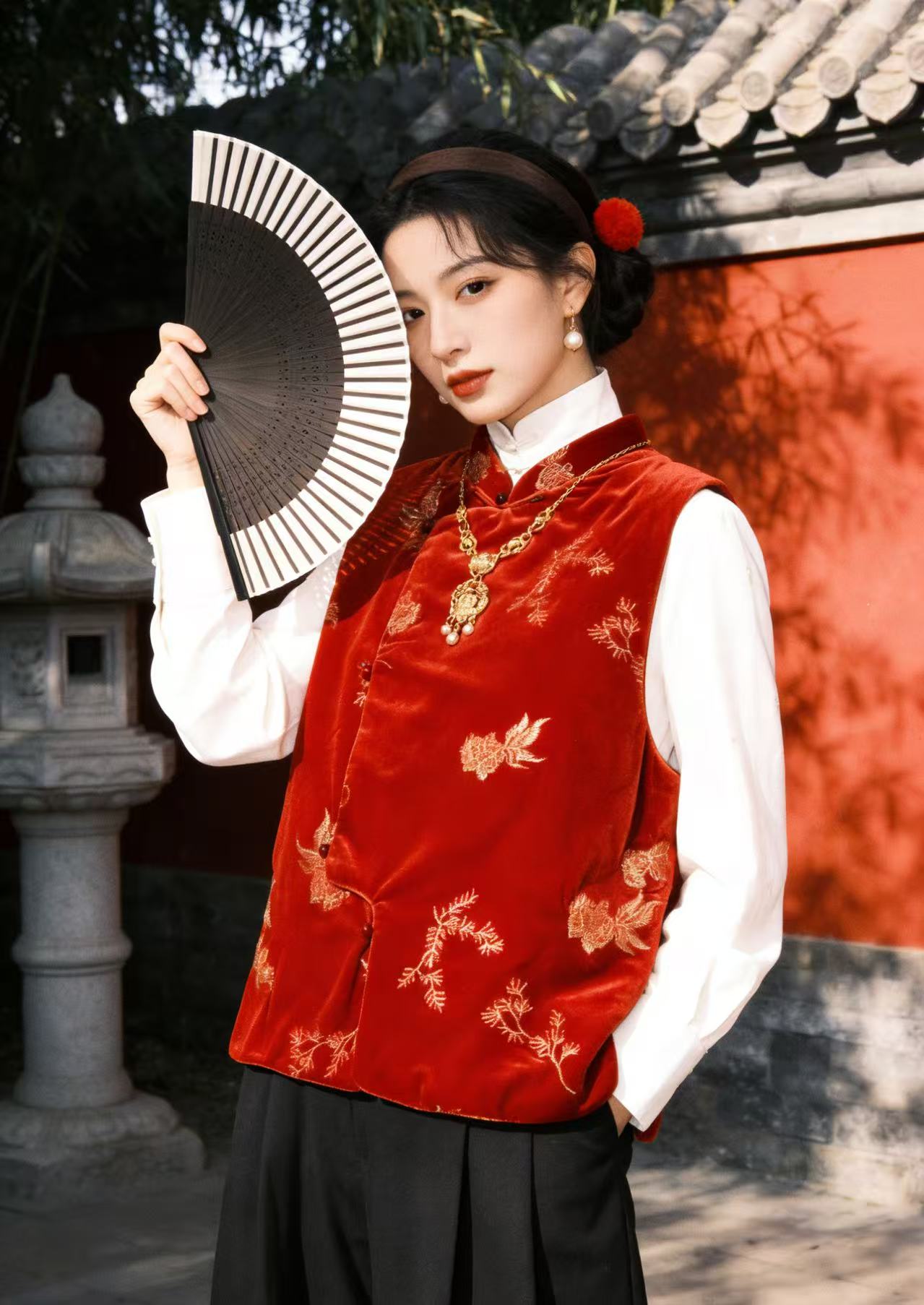 118 红色 刺绣 【小金鱼】 马甲 旗袍【只有马甲】