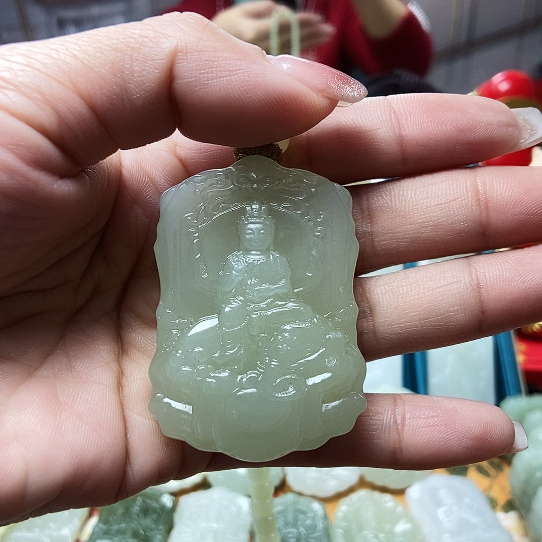 和田玉颈饰未镶嵌小*