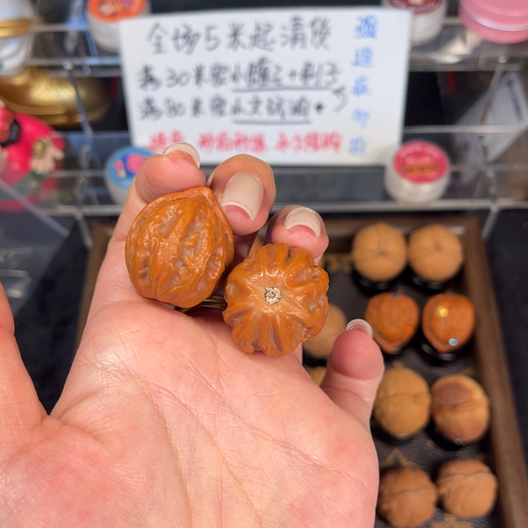 把件文玩核桃边25肚28尺野生红皮八棱一物一图