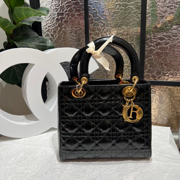 95新 DIOR/迪奥 Dior 黑色漆皮五格斜挎包 24020017-02