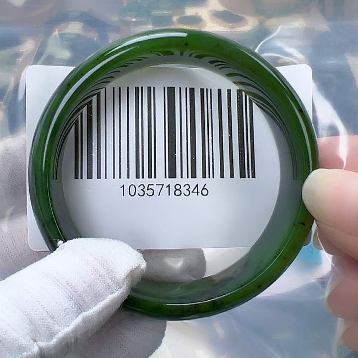 和田玉未镶嵌手镯包容58