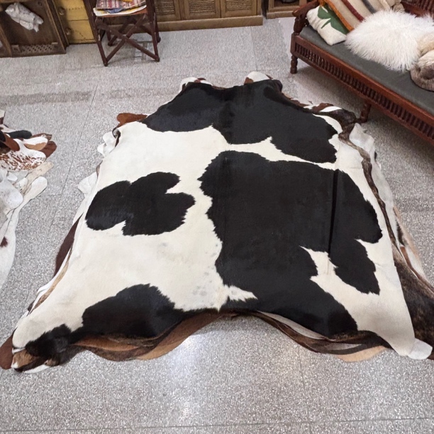 【本尼家】X471专拍牛皮地毯