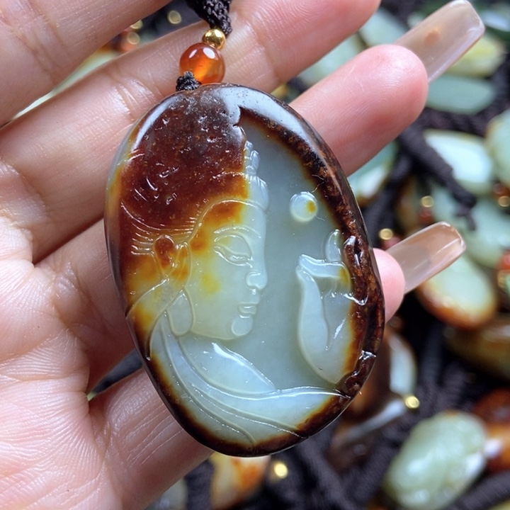 和田玉颈饰未镶嵌