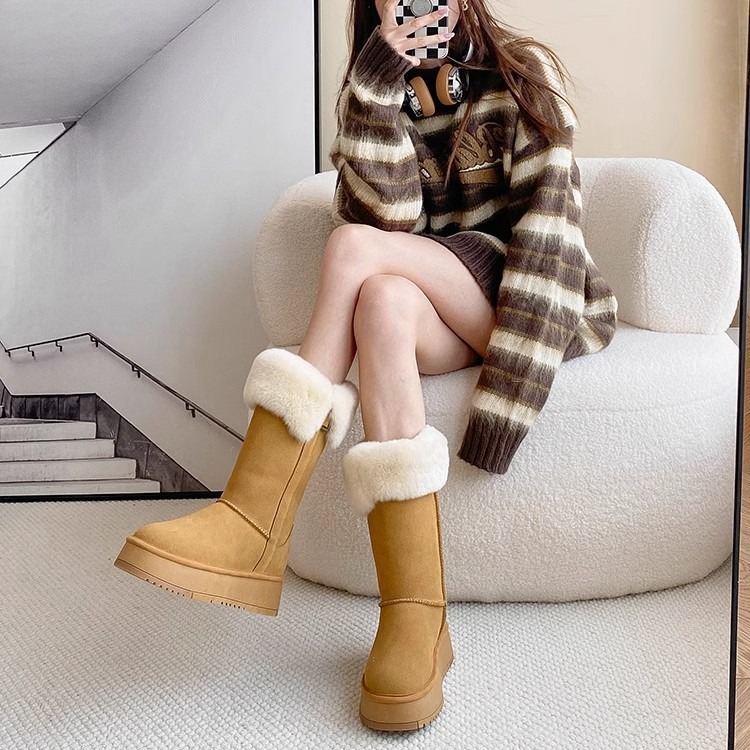 现货秒发~厚底雪地靴女2024秋冬新款羊皮毛一体加绒棉鞋中筒棉靴
