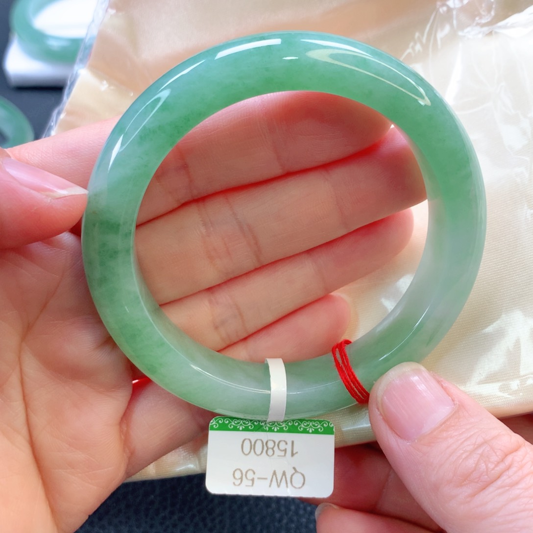 翡翠手镯未镶嵌56正