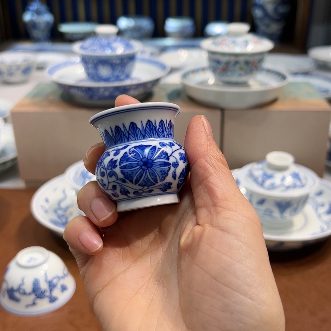 盖置缠枝盖置实心款