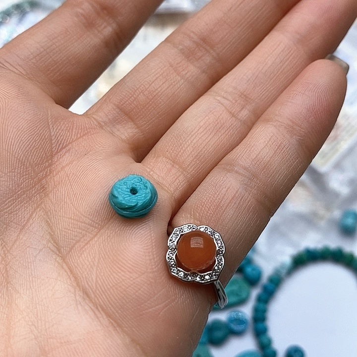 南红玛瑙未镶嵌珠宝奇石