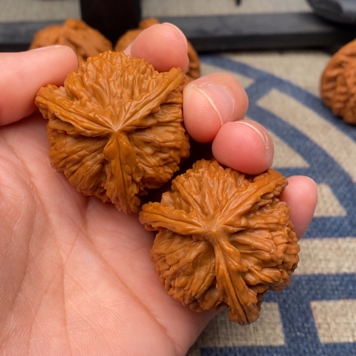 吊坠文玩核桃拓**Y三棱