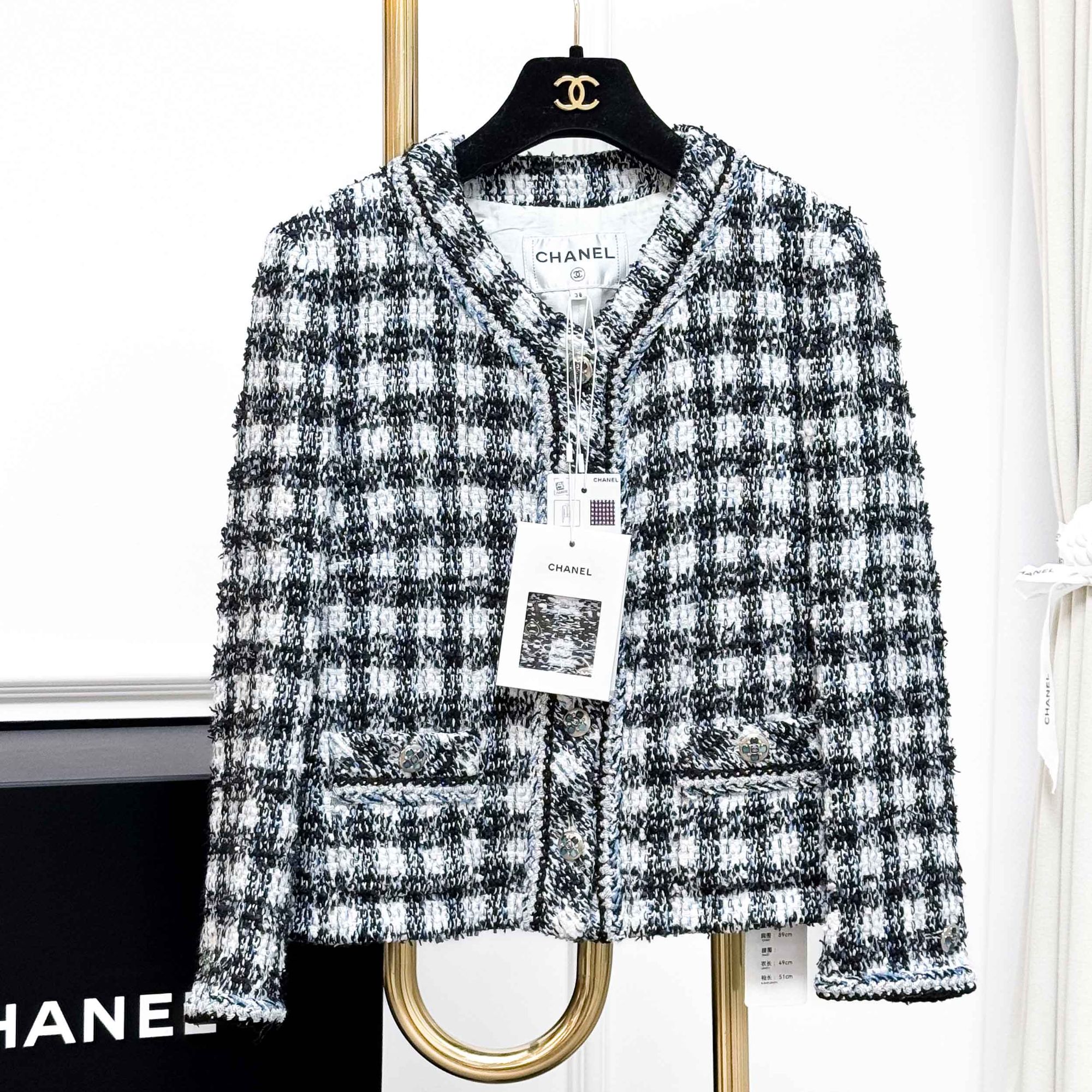 99新 Chanel/香奈儿  38码 黑色拼白色拼蓝色 格纹 长袖 编织外套