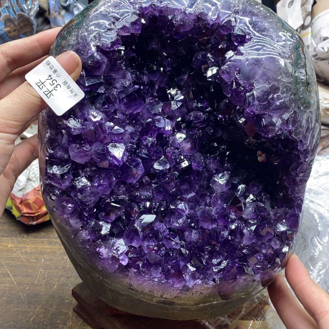 紫晶乌拉圭未镶嵌