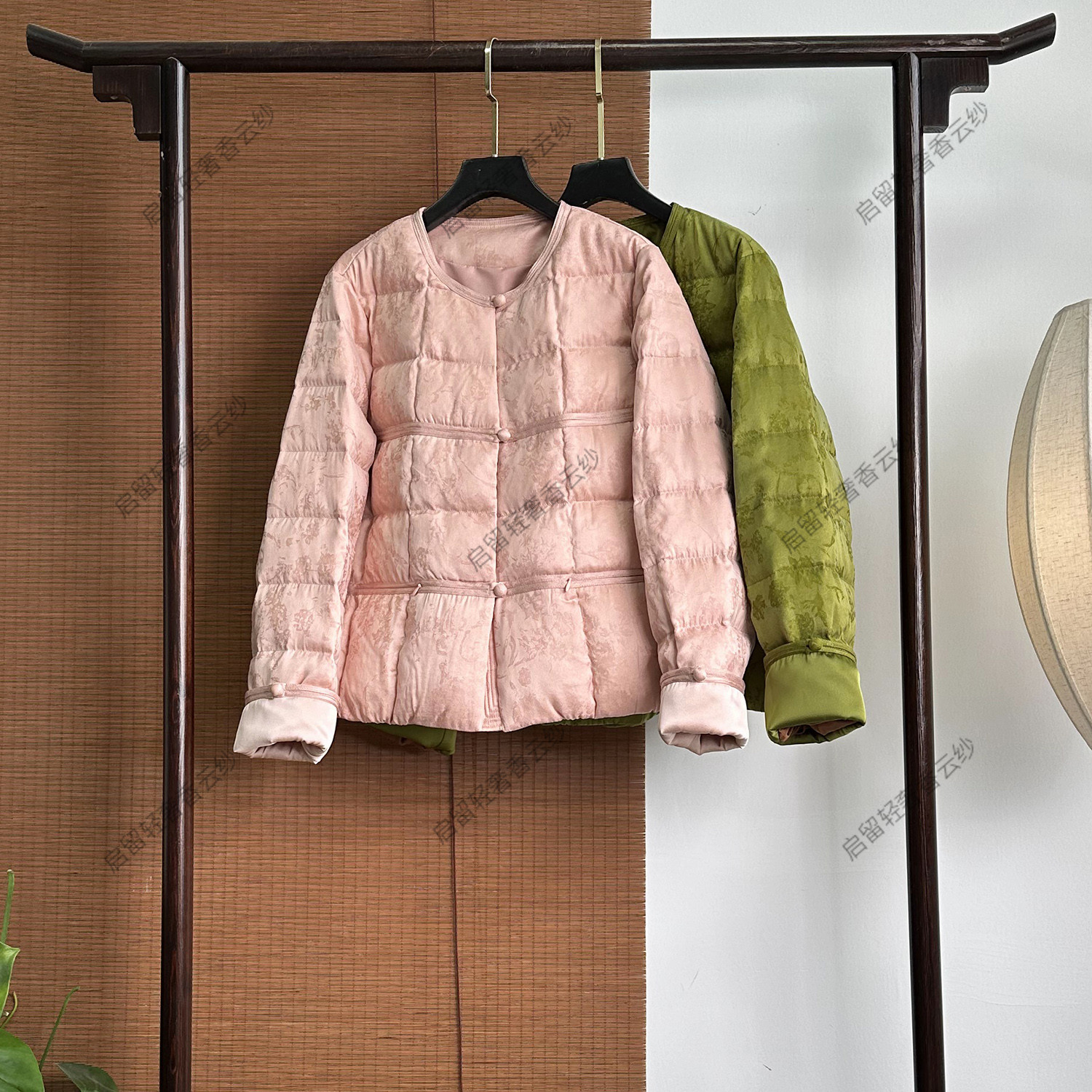 【253785】 粉缦春芽  新中式冬款  加厚鹅绒服
