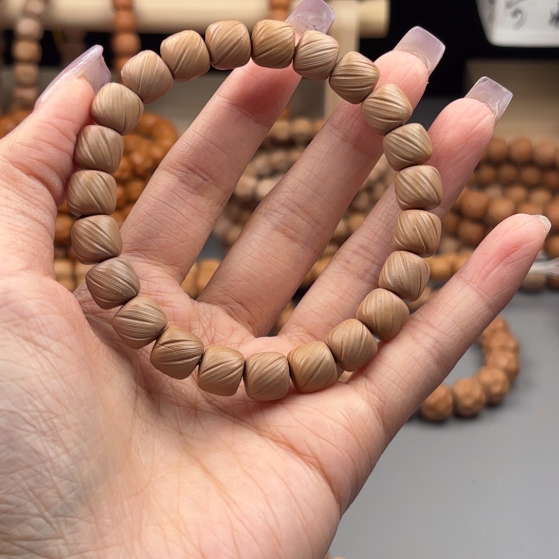 猴头核桃手串微瑕孔道小天道9+