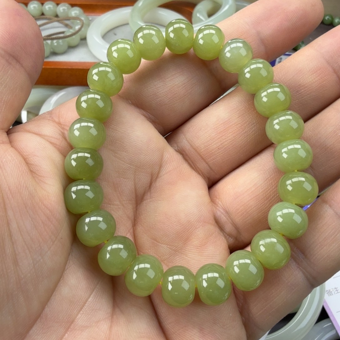 和田玉（糖玉）未镶嵌手链