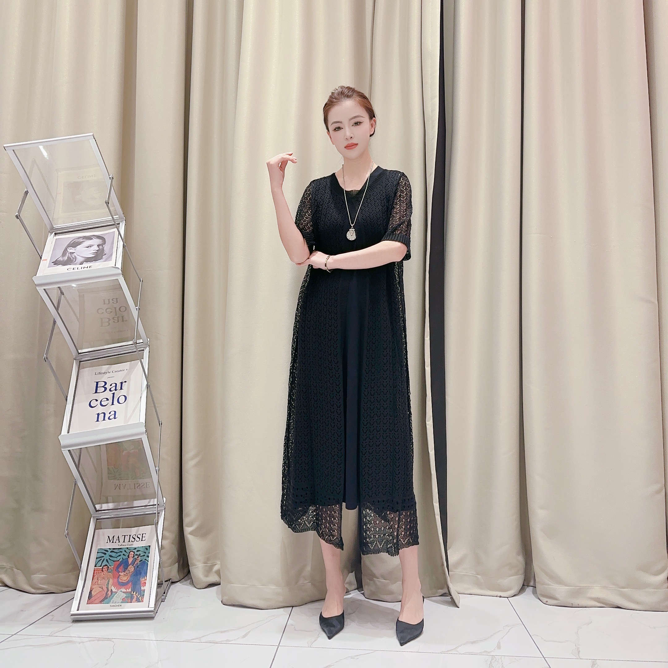 9188【春夏】黑色轻奢设计师中长款提花轻奢针织气质两件套