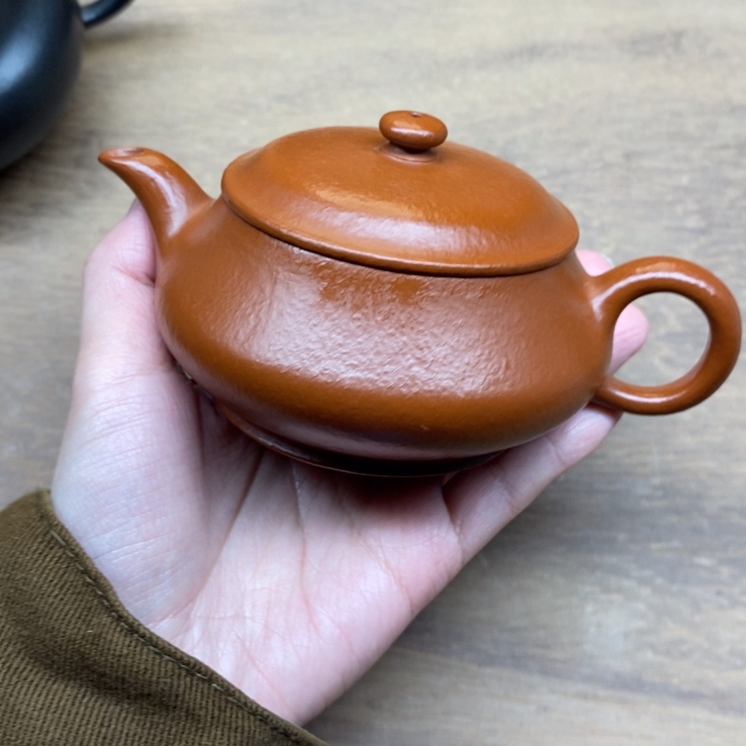 许***品茶壶紫砂150cc.         