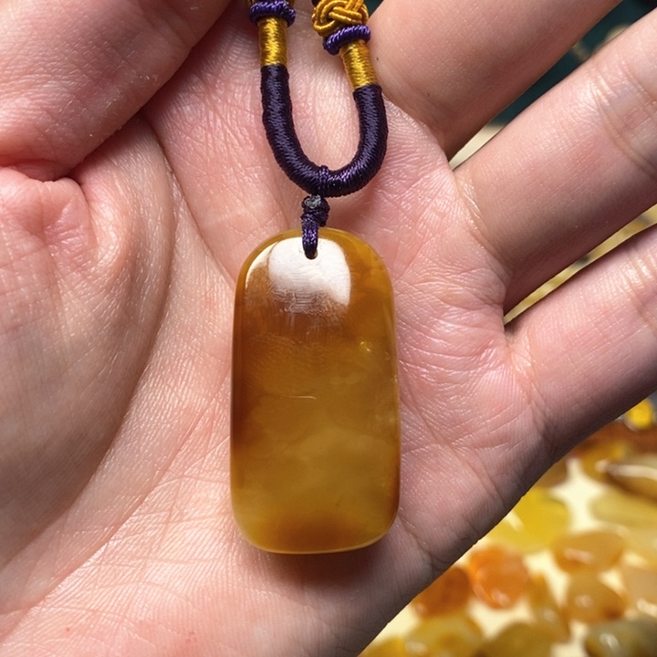 蜜蜡珠宝奇石未镶嵌