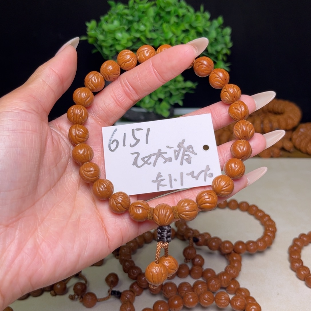 吊坠桃核秦岭野生龙纹桃核