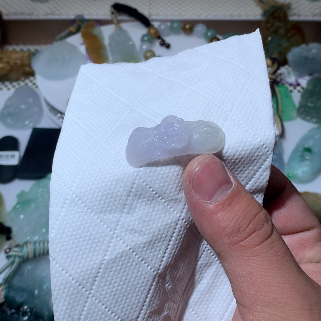 翡翠颈饰未镶嵌天然