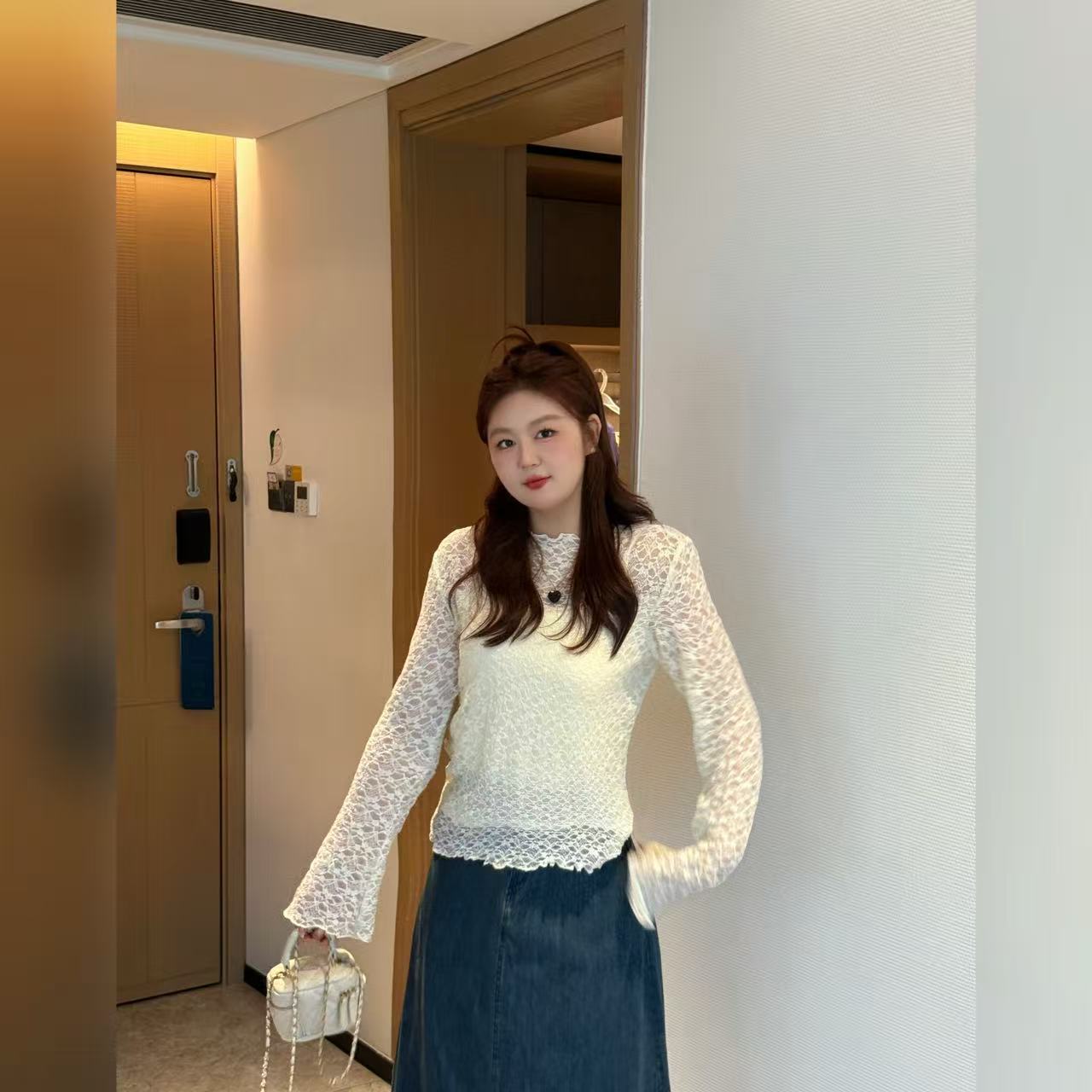 楠序【蕾丝打底】魏魏微胖女装 2025年秋装新时尚轻奢蕾丝衫YZ37012