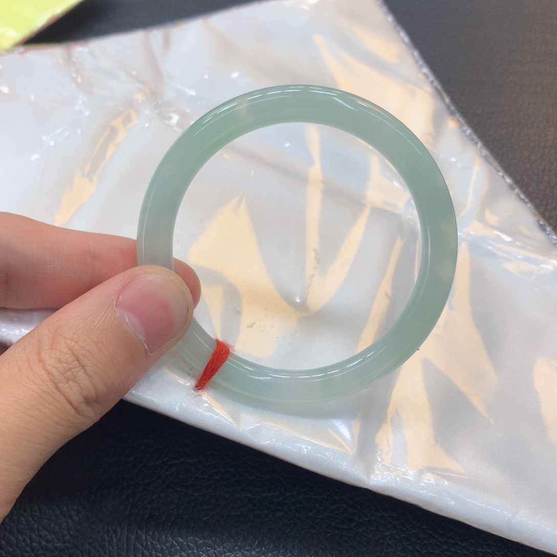翡翠未镶嵌手镯金*子翡翠