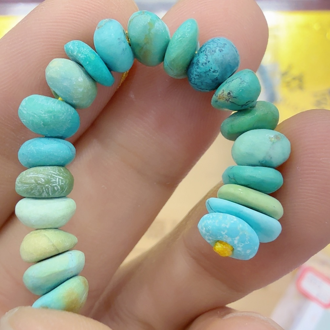 绿松石未镶嵌珠宝奇石